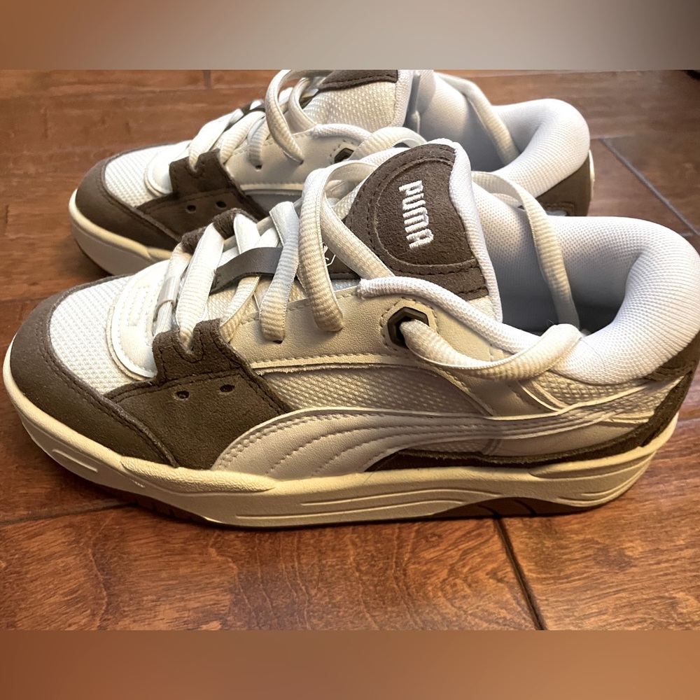 Puma White and Gray Sneakers Retro Style